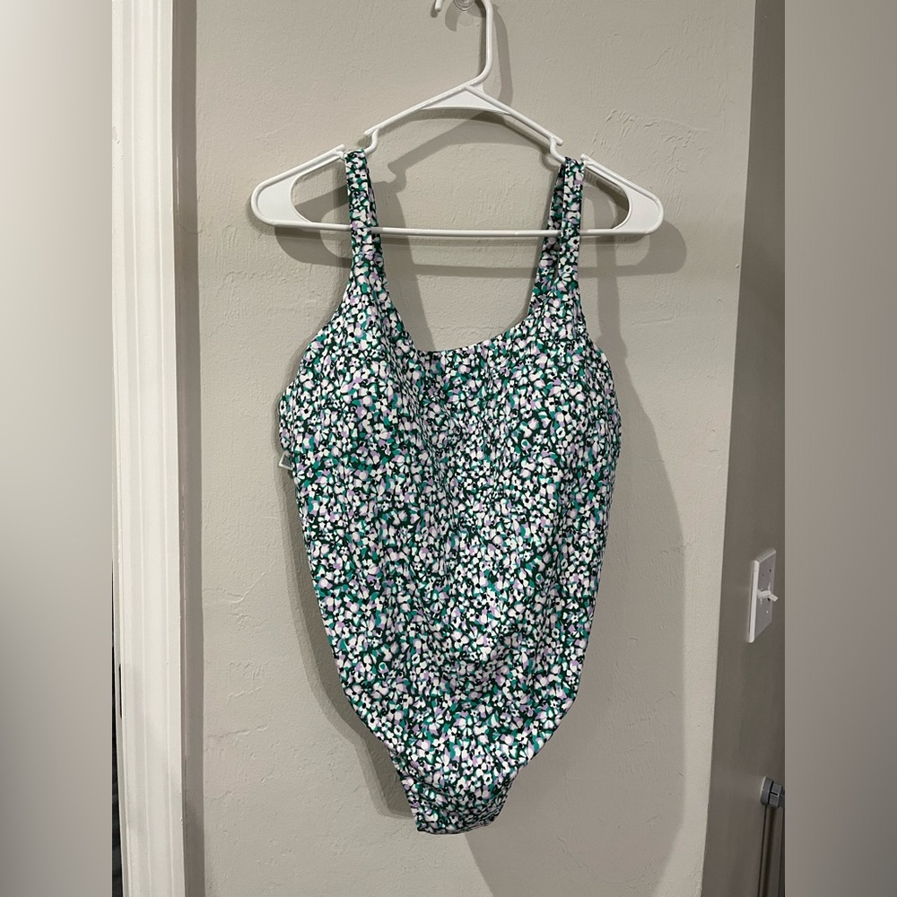 Athleta large swim suit